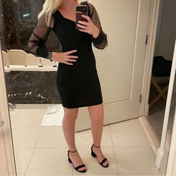 Dress - Picture 1 of 8